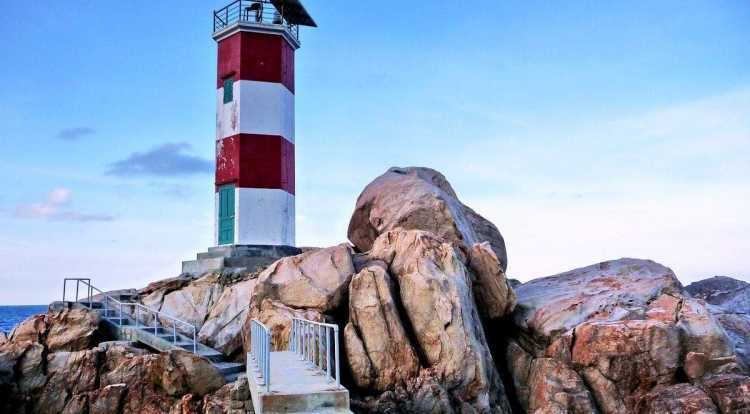 Tour Nha Trang 1 ngày: Cực Đông Mũi Điện - Hòn Nưa - khởi hành từ Nha Trang